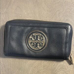 Tory Burch Black and Gold Leather Wallet
